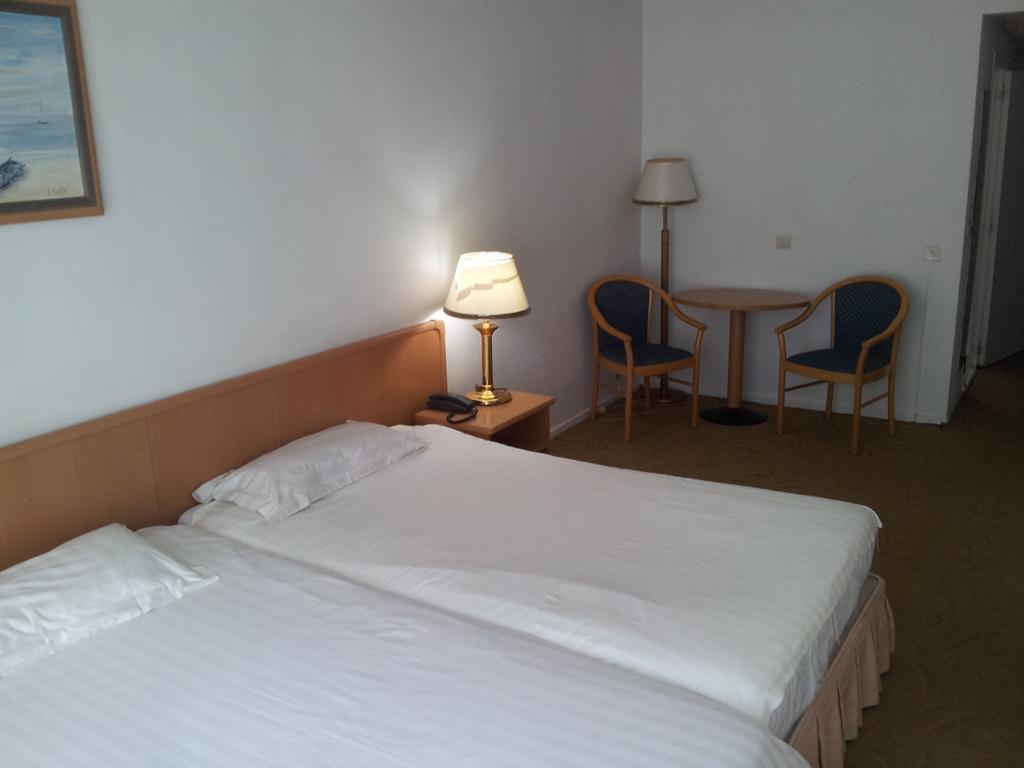 אנטוורפן Hotel Keyserlei חדר תמונה